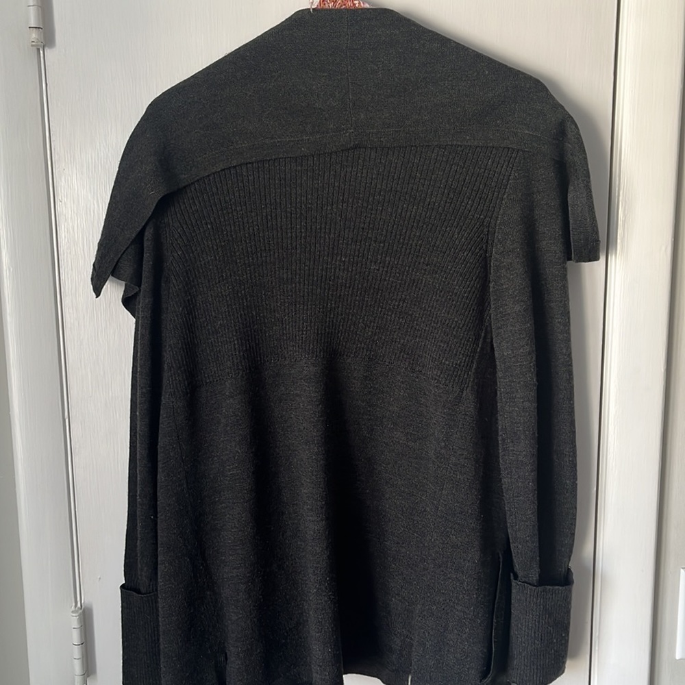 Eddie Bauer Cardigan - Picture 5 of 5